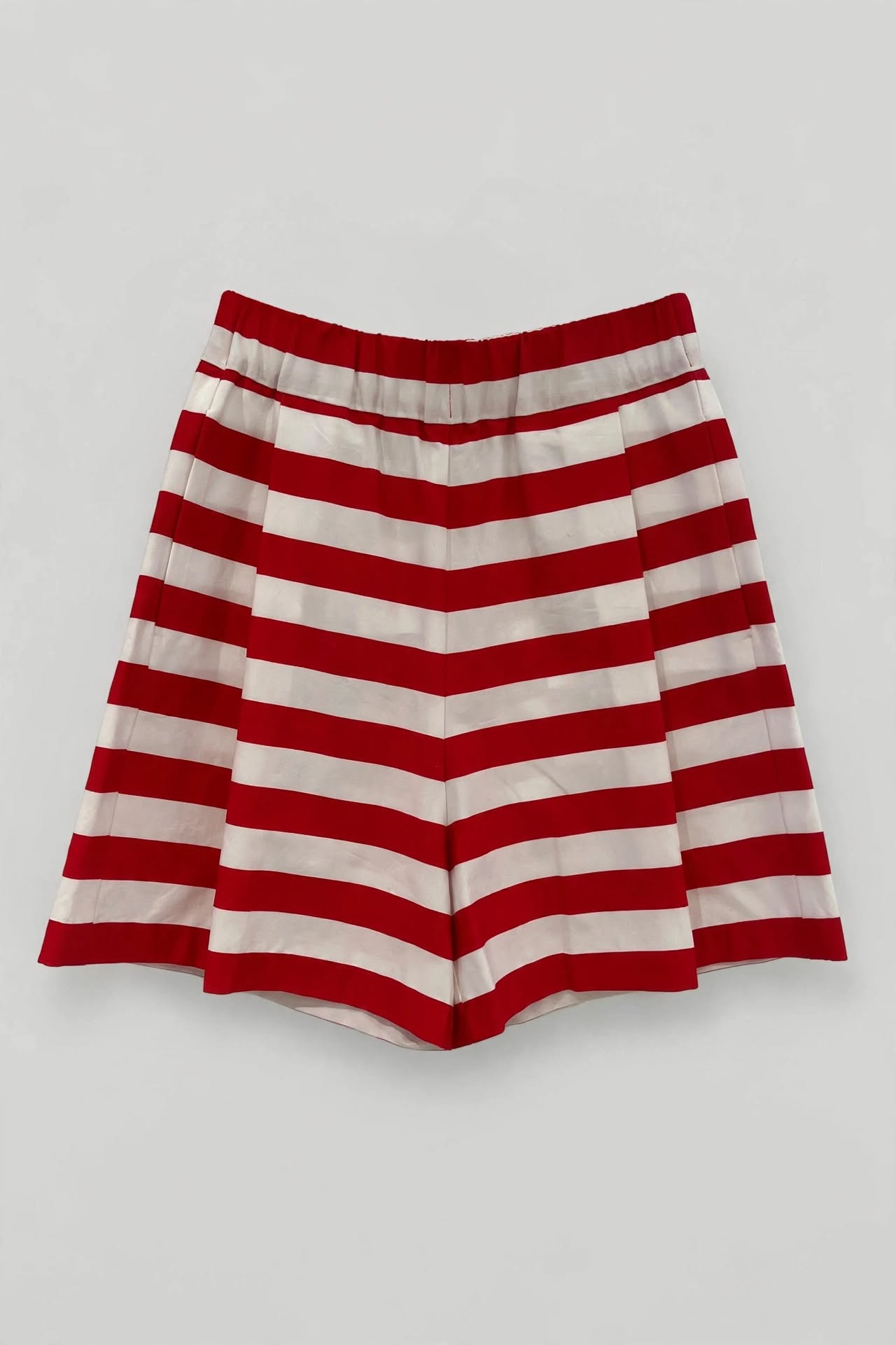 COPH shorts red-white striped