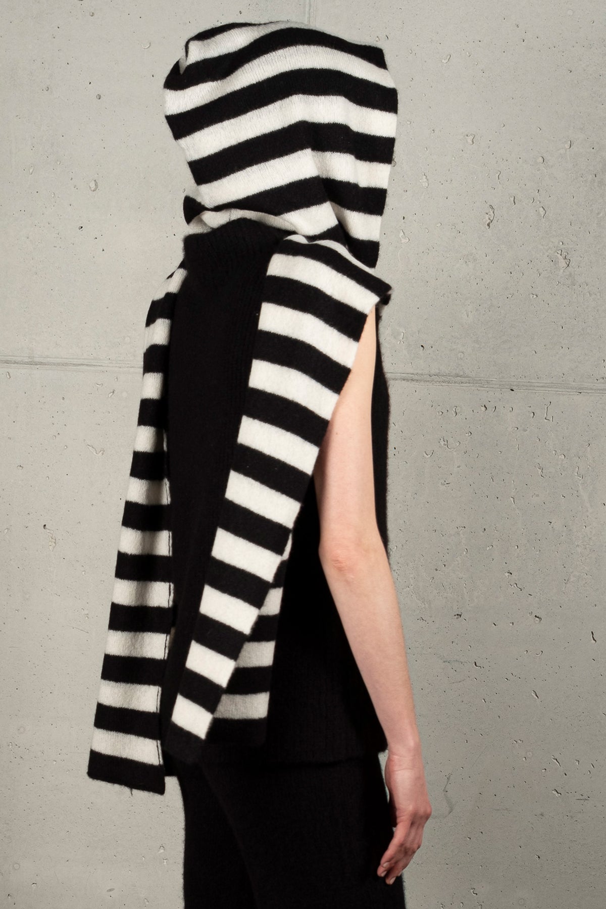 DAI cap scarf striped