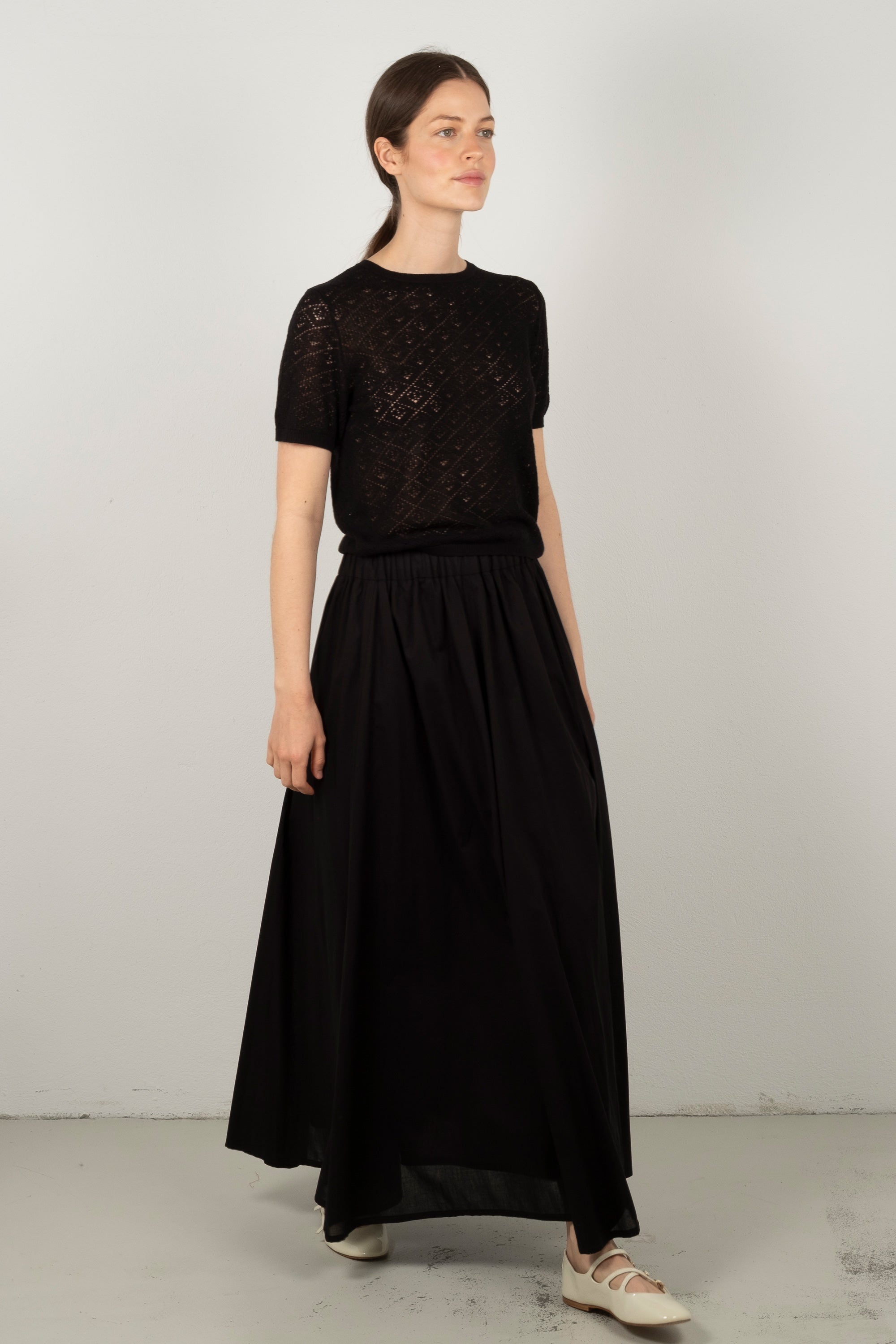 ANN top black