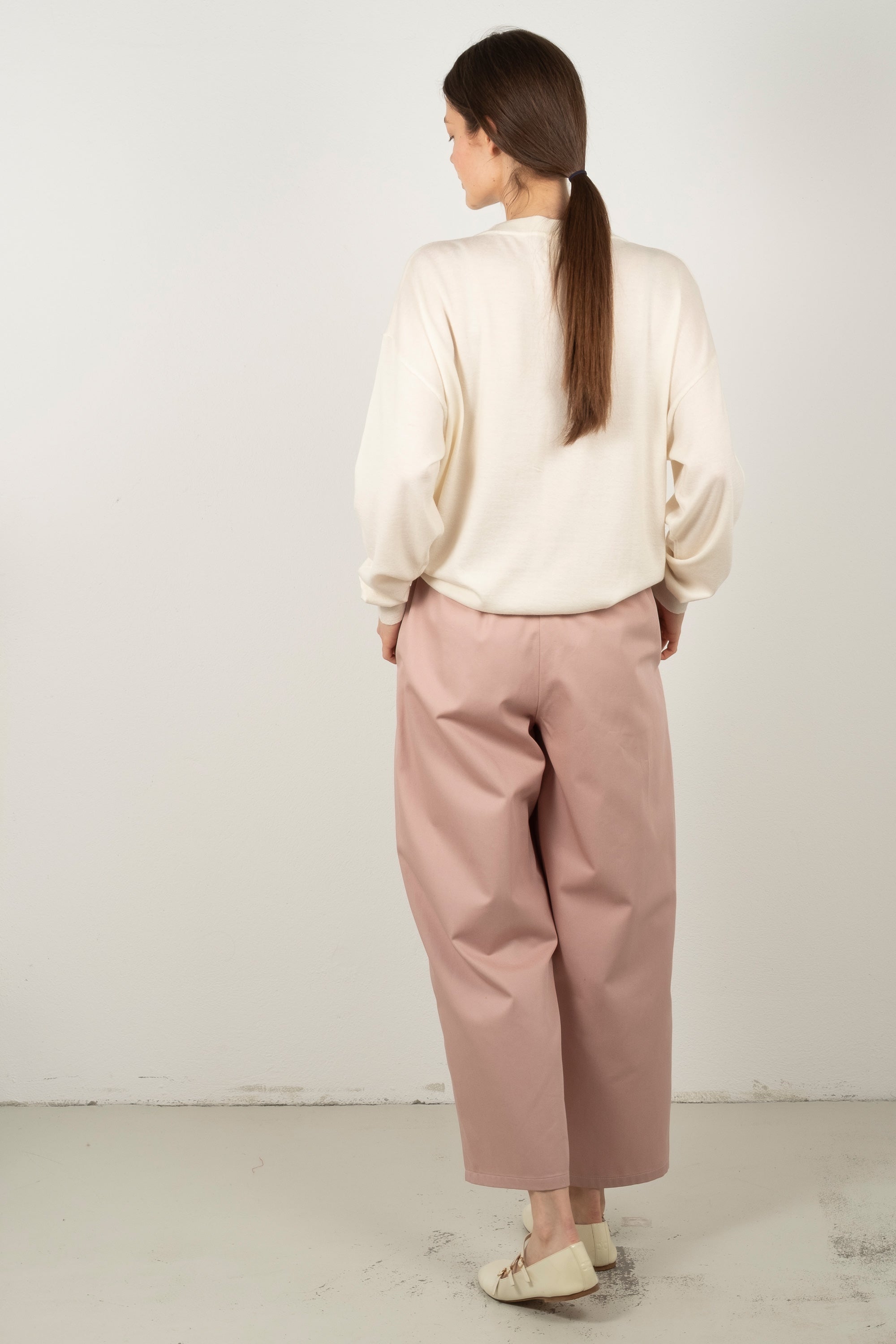 TUYA lightweight sweater