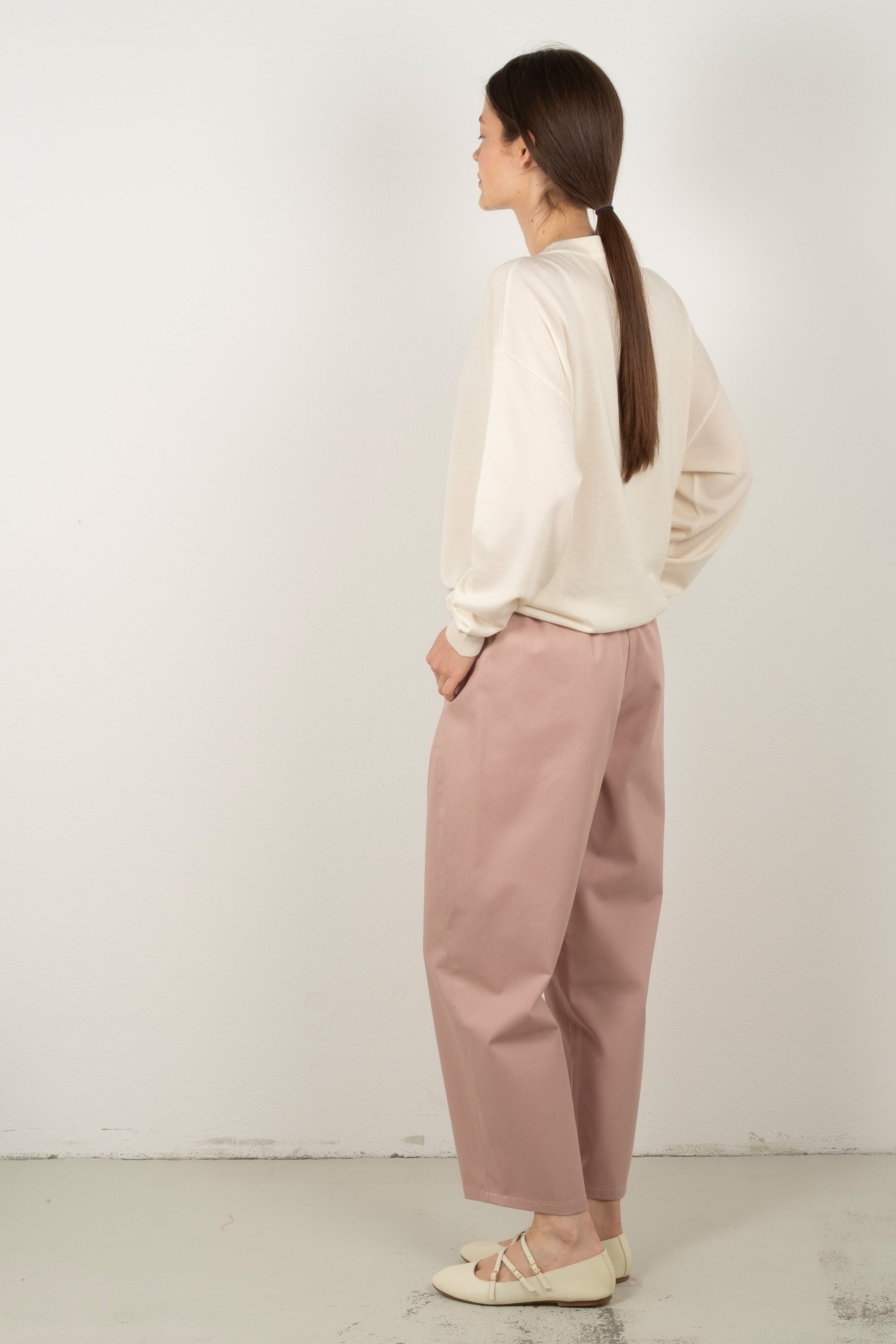 TUYA lightweight sweater
