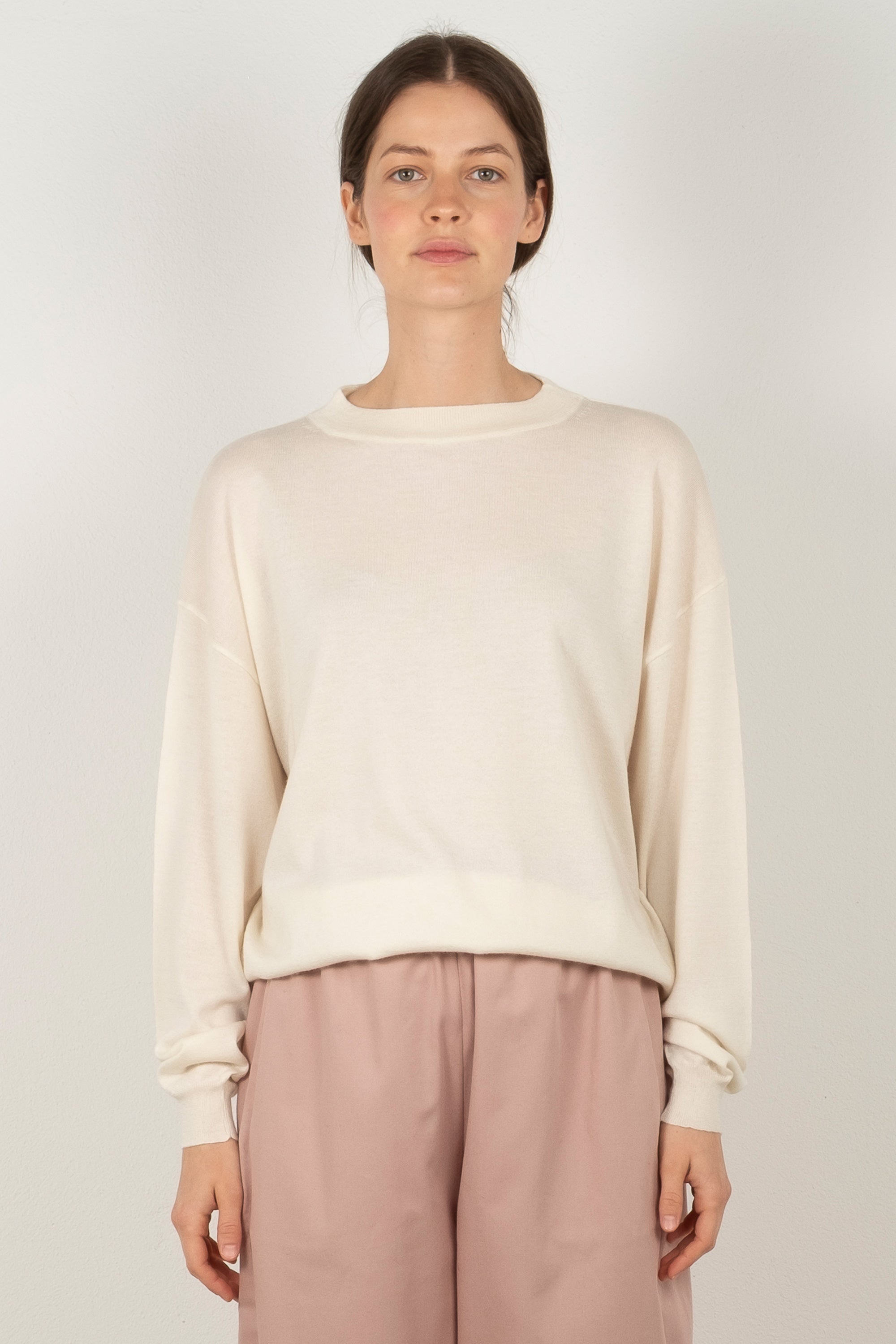 TUYA lightweight sweater