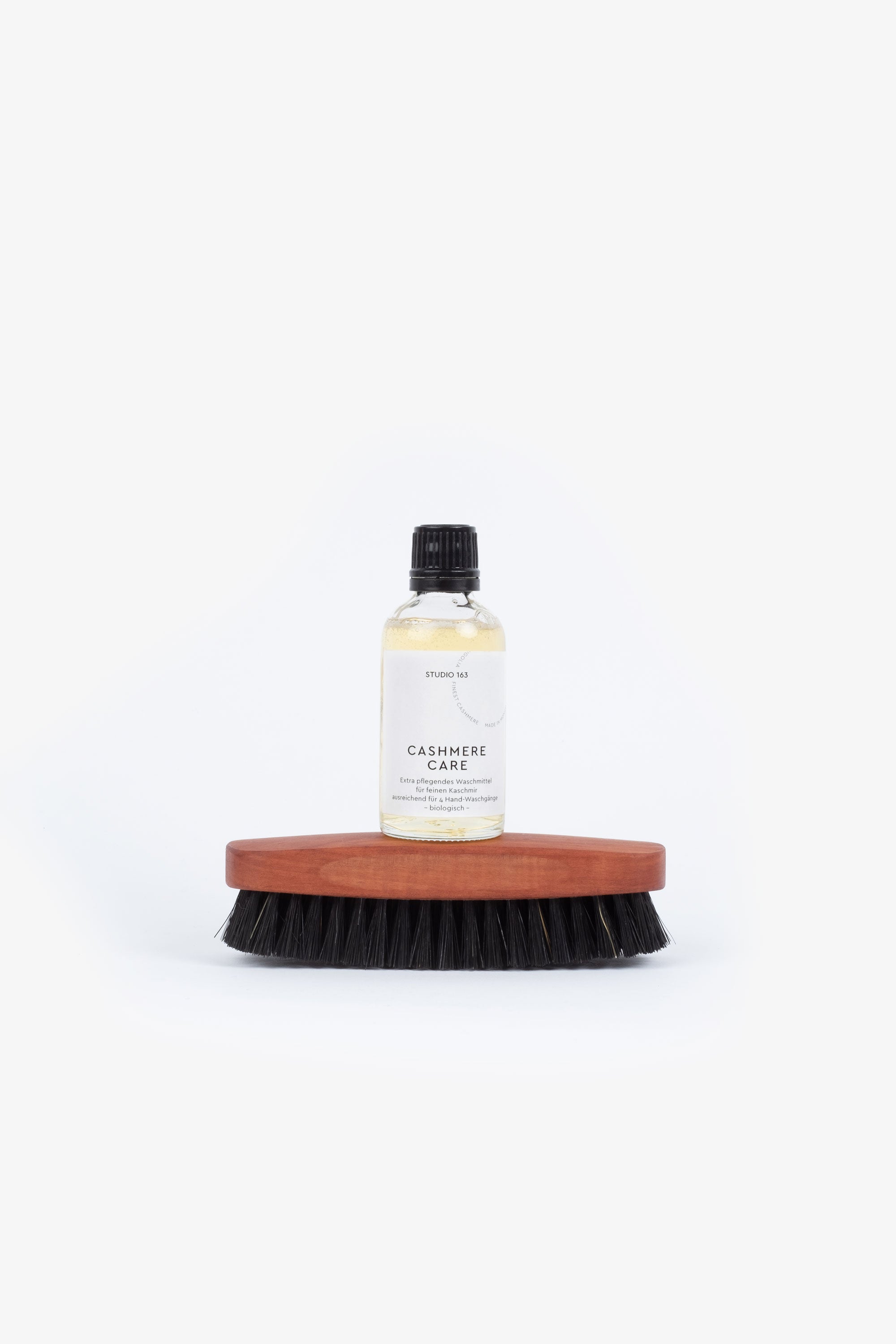 Cashmere mini Care & clothes brush