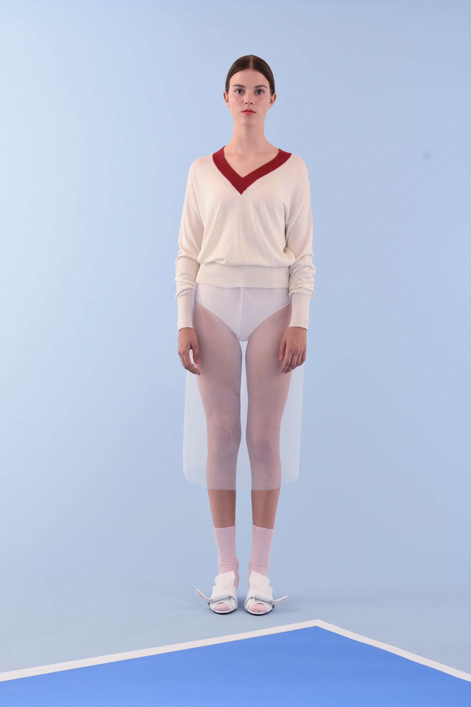 Light V-Neck sweater